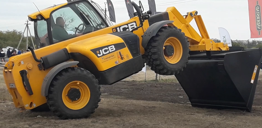 погрузчик JCB 560-80